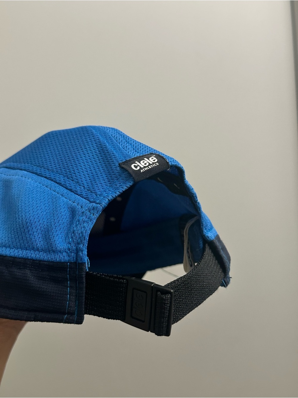 Ciele Running Hat - Picture 2 of 5